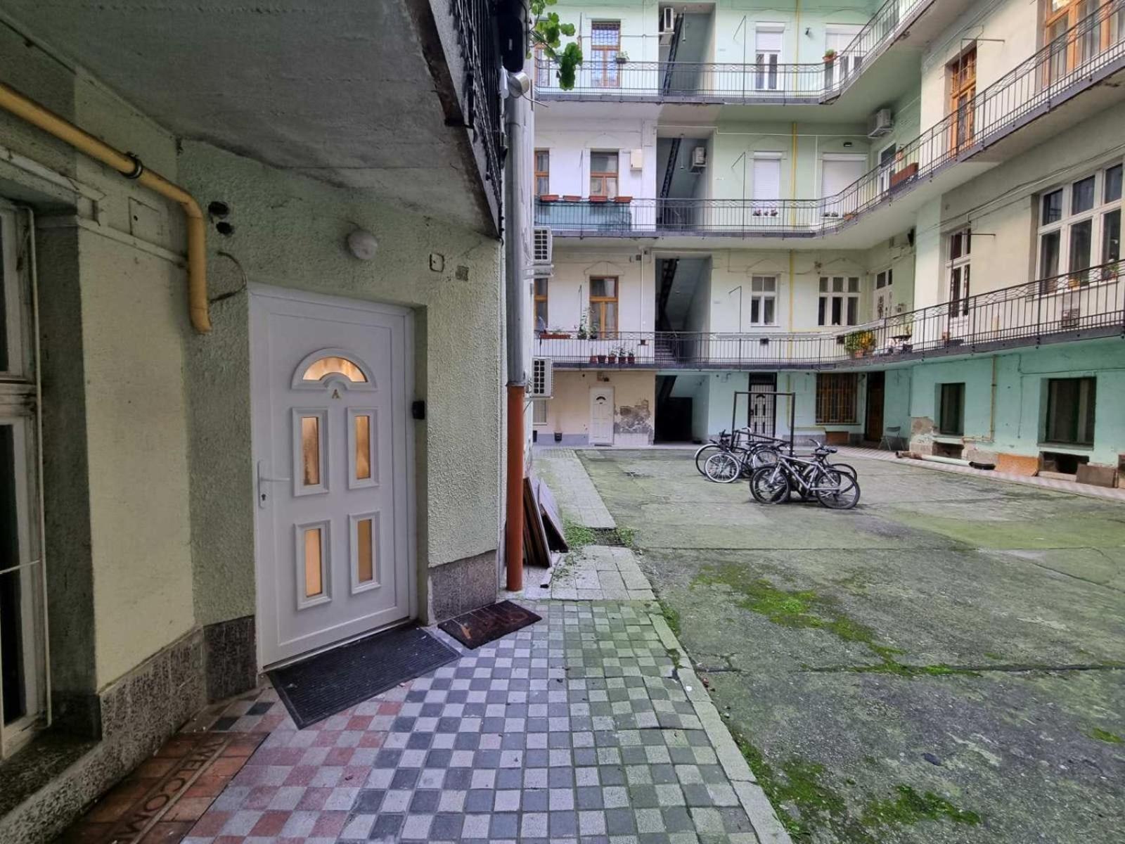 Cozy Family Apartment In Budapest Kültér fotó